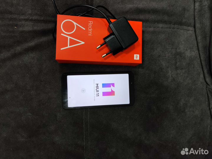 Телефон Xiaomi Redmi 6A