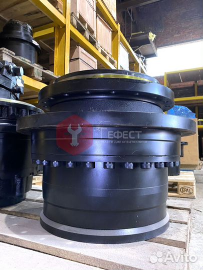 Редуктор хода Hitachi ZX450LC-3-DH 9263595