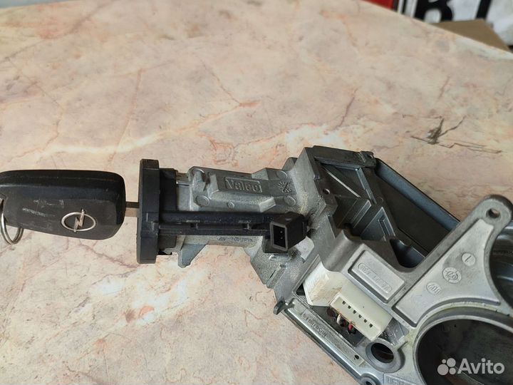 Opel astra Н замок зажигания