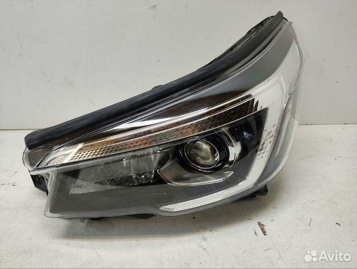 Фара левая Subaru Forester 5 2018