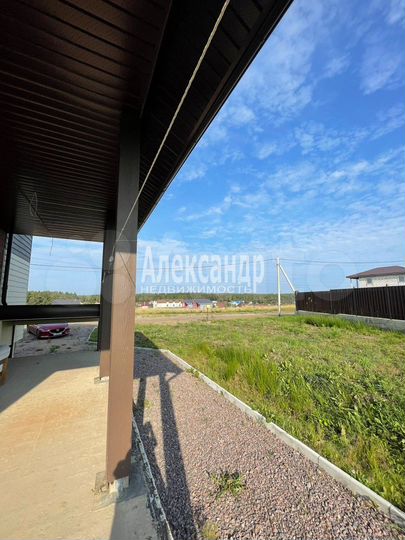 Дом 302 м² на участке 10 сот.