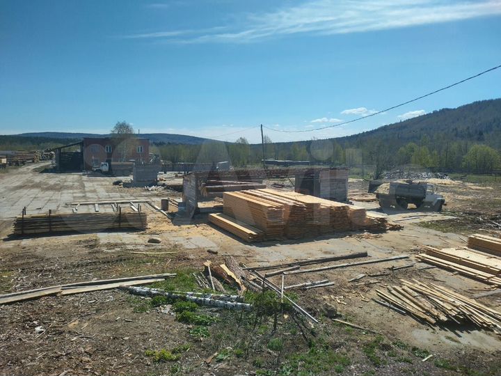 Здание, 805 м²