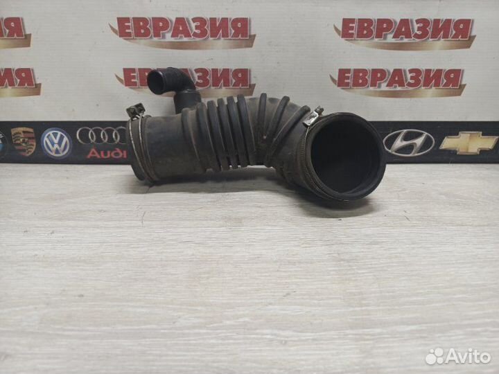 Гофра воздушного фильтра Mitsubishi Legnum EA1W