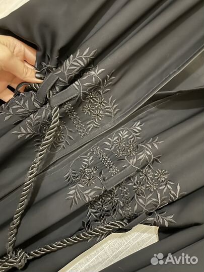 Мусульманская одежда, абайя с платком ОАЭ