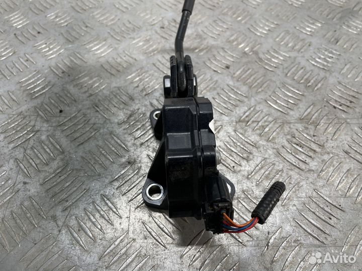 Педаль газа Lexus LS 460 / 600 (4)