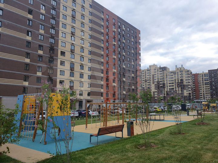 2-к. квартира, 50 м², 8/14 эт.