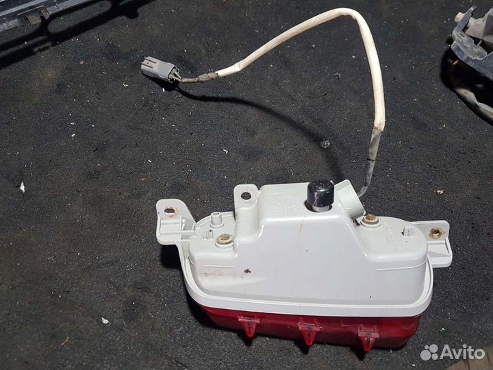 Фонарь задний в бампер Mazda CX-7 (2007-2012)