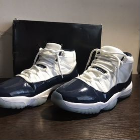 Air Jordan 11 Georgetown