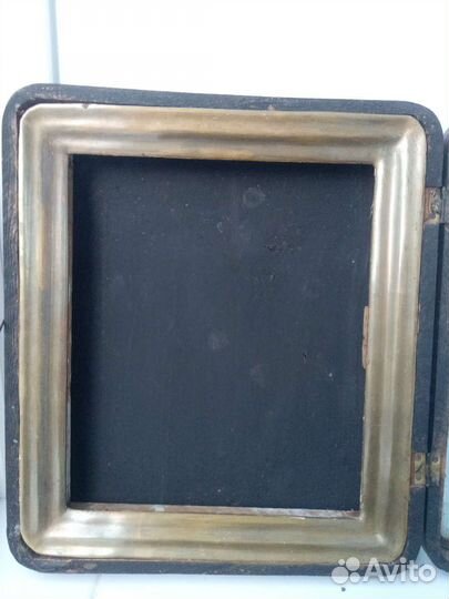 Киот под икону 22,5*27 см шпон стекло 19 век