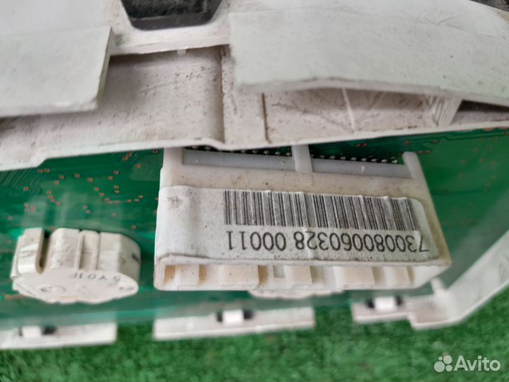 Панель приборов Nissan Note E11 дорест