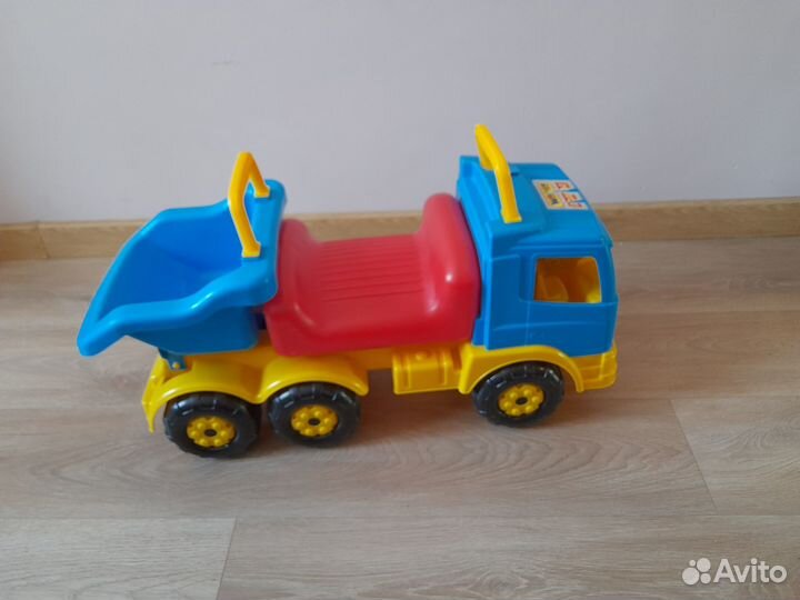 Машинка каталка