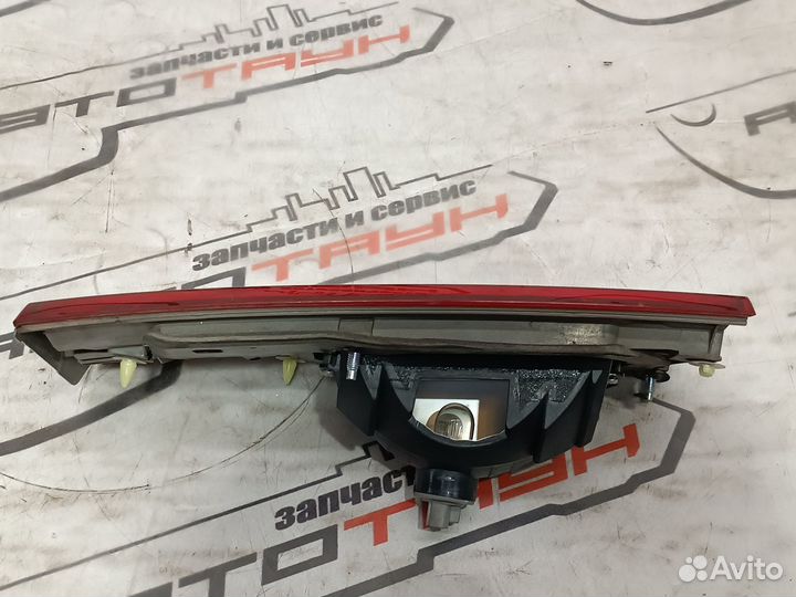 Фальшпанель mitsubishi delica D:5 CV1W CV2W CV4W CV5W 1143231 правая 8336A028 KA9487Z