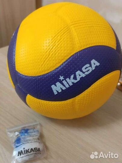 Волейбольный мяч Mikasa v200w