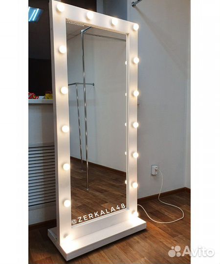 Гримерное зеркало в полный рост