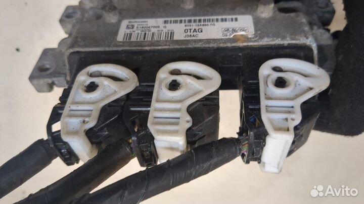 Блок управления двигателем Ford Fiesta, 2009