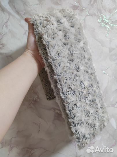 Женский берет с шарфом