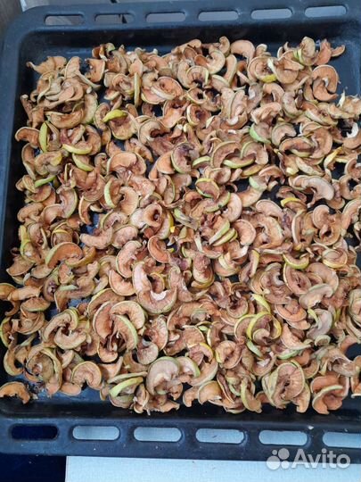 Мята лимонная мелисса, стрелки чеснока