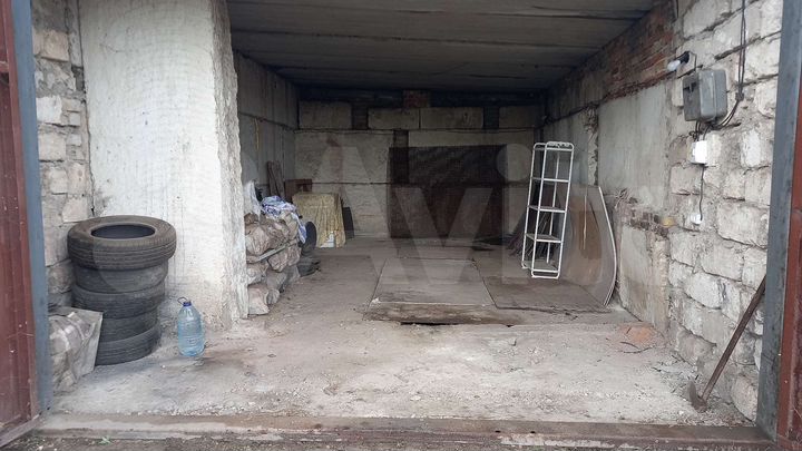 Гараж, > 30 м²