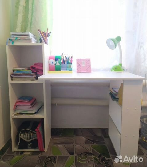 Письменный стол школьный компьютерный