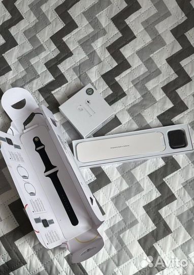 Apple watch series 8