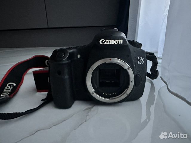 Зеркальный фотоаппарат canon eos 60D