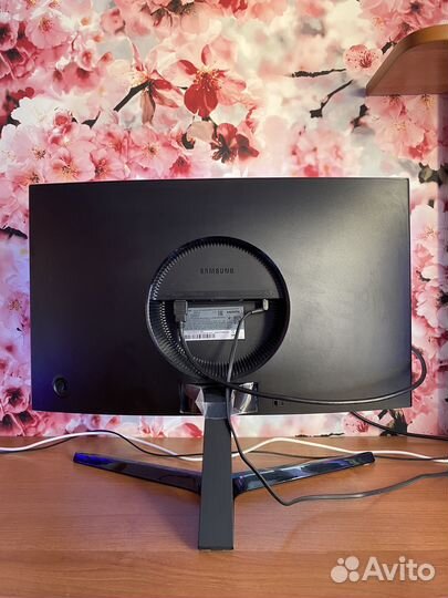 Монитор Samsung 23.5