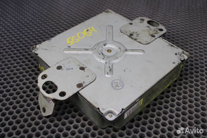 Блок управления двс Subaru Legacy BH5 EJ206