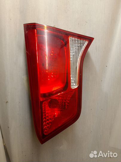 Фонарь правый внутр. Киа Рио 15-17г 924044X500