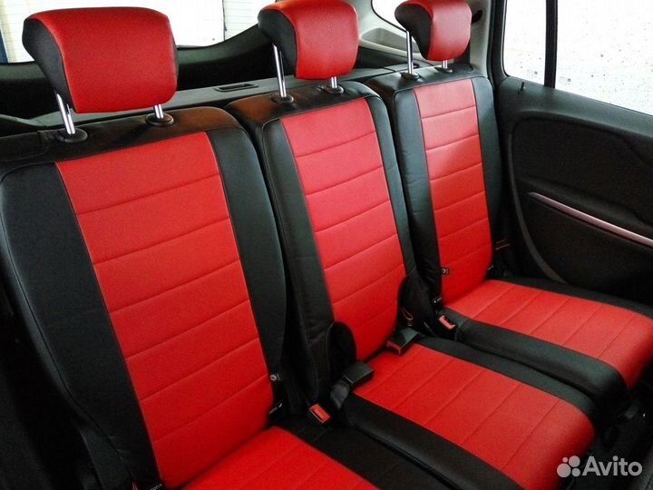 Чехлы Автопилот на Opel Zafira C: черные + красный