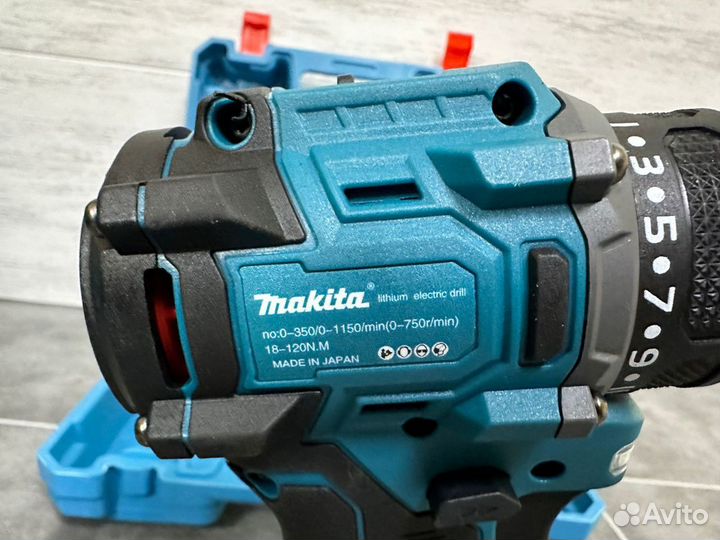 Бесщеточный шуруповерт Makita 120 Hm 20v