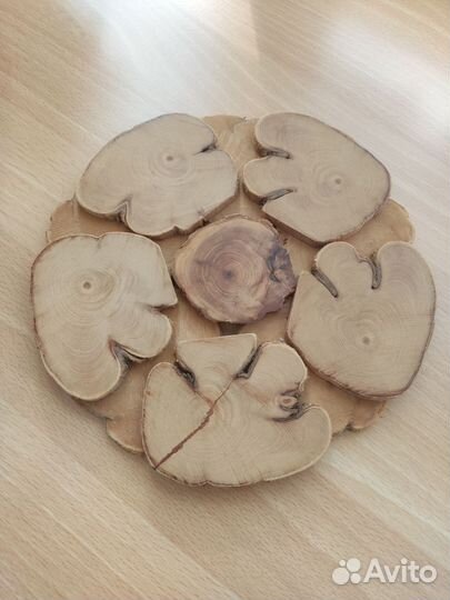 Подставка под горячее из можжевельника