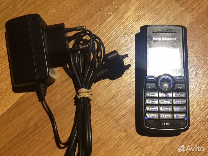 Sony Ericsson J100i