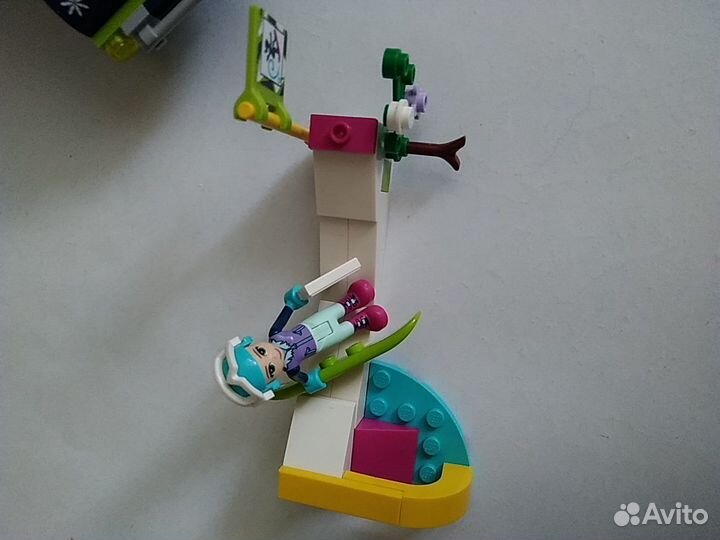 Lego City. Горнолыжный курорт: внедорожник