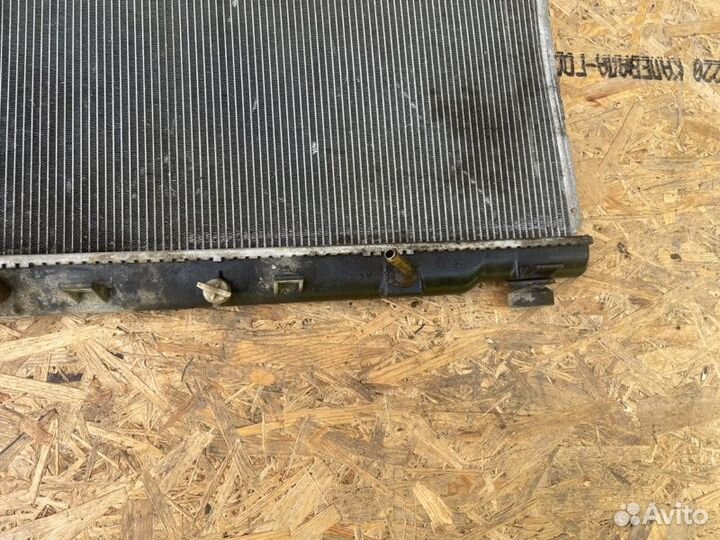 Радиатор охлаждения двигателя Honda Cr-V III 2.4