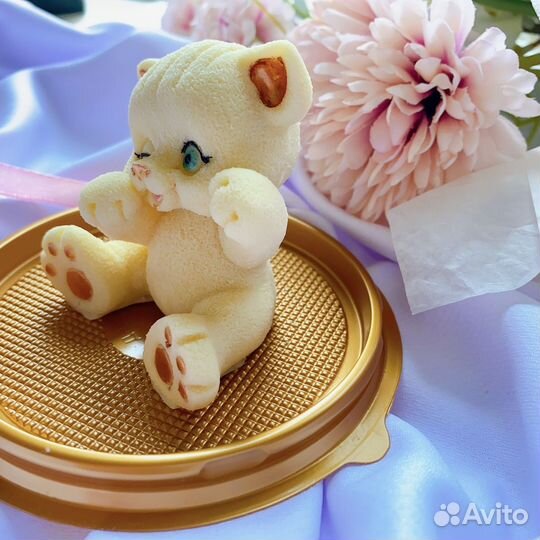 Фигурка из шоколада 