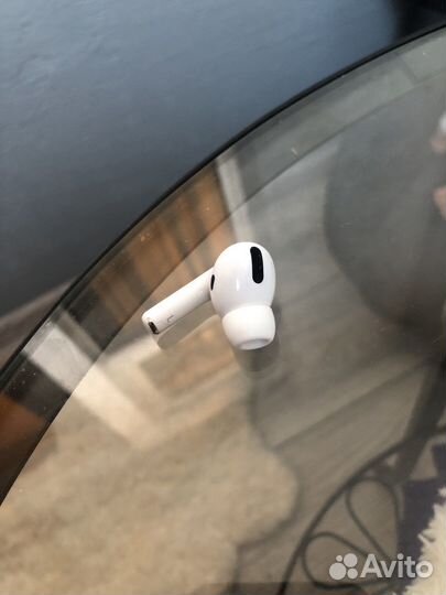 Наушник apple airpods pro