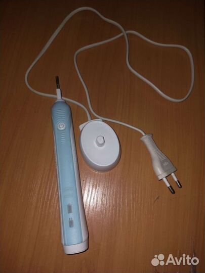 Электрическая зубная щетка braun oral b