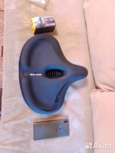 Есть Седло Супер, большое и среднее Велос