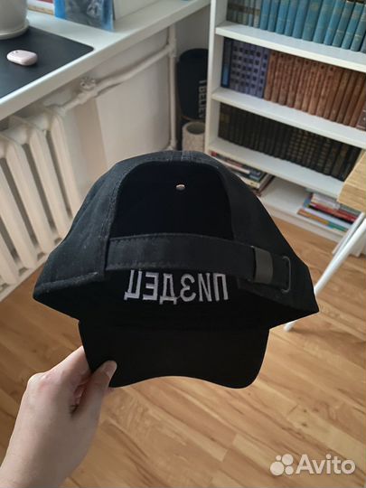 Бейсболка новая