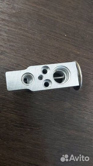 Клапан кондиционера Mitsubishi Outlander