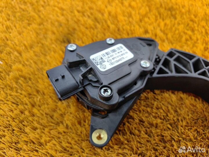 Педаль газа Renault Duster K9KR858 2021
