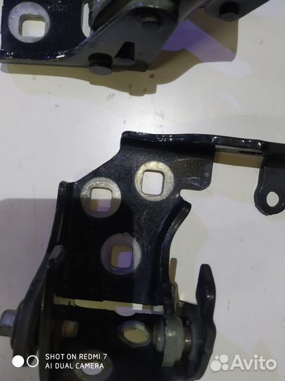 Петли дверей tahoe/escalade 900