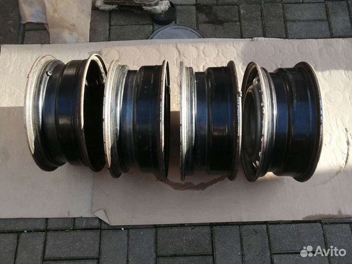 Комплект японских штампованных дисков R15