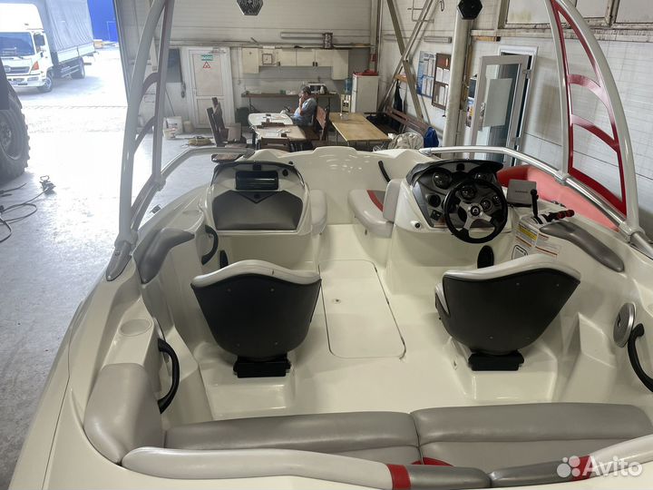 BRP Spidster 200