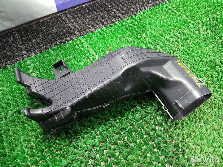 Воздуховод отопителя правый Lexus LX570