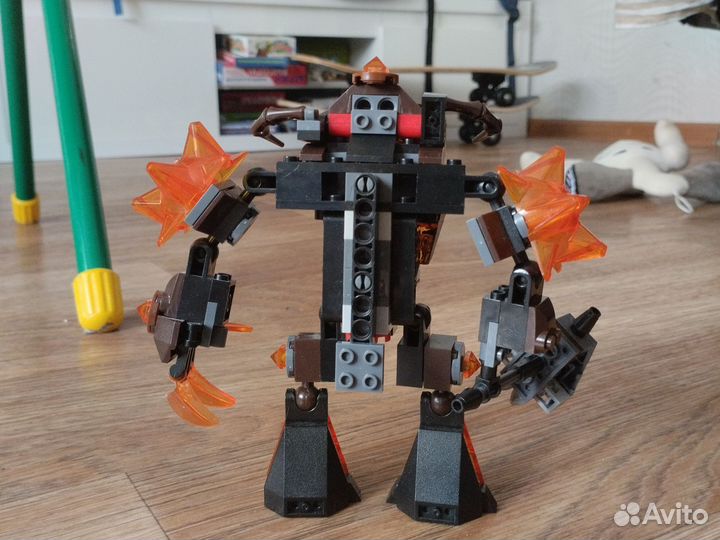 Lego фигурка