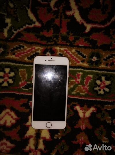 iPhone 8, 64 ГБ
