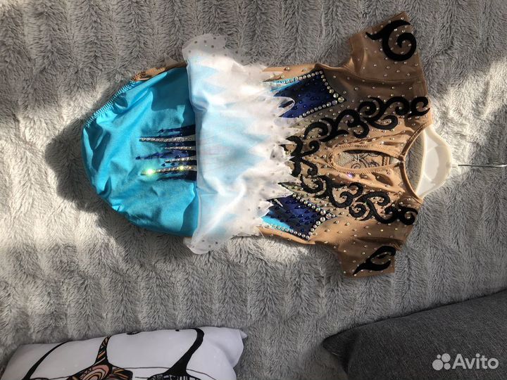 Купальник для художественной гимнастики 134