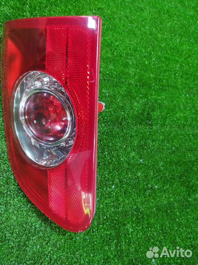 Стоп-сигнал задний правый Volkswagen Passat