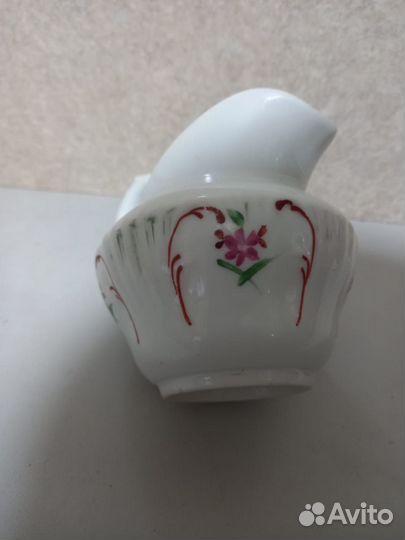 Молочник кузнецов